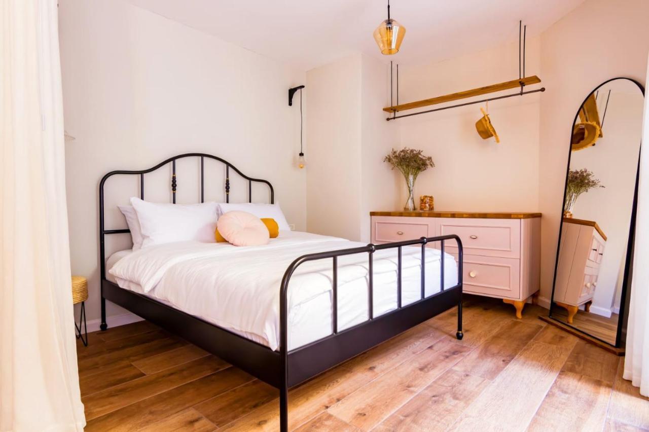 Jabotinsky 37 Bed & Breakfast Zikhron Ya'akov Eksteriør bilde